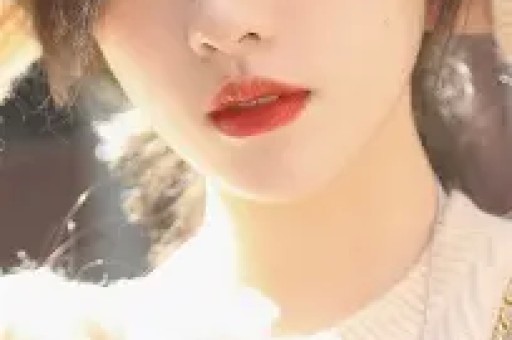 表妹李KK彻底崩了！未婚生女后掉粉百万破产沦落摆摊卖小吃