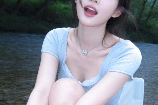 网红司晓迪直播骂白鹿素颜普通、媚男看不起人！评论区翻车连闺蜜都拆台蹭热度翻车最快的一次