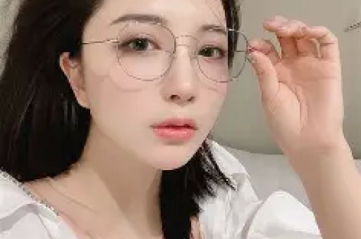 谢贤掌掴曾江明星为何这般嚣张盘点娱乐圈打人事件-娱乐在线观看